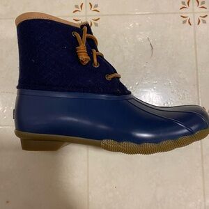 Sperry Blue and Tan Winter Boots Waterproof Duck Design